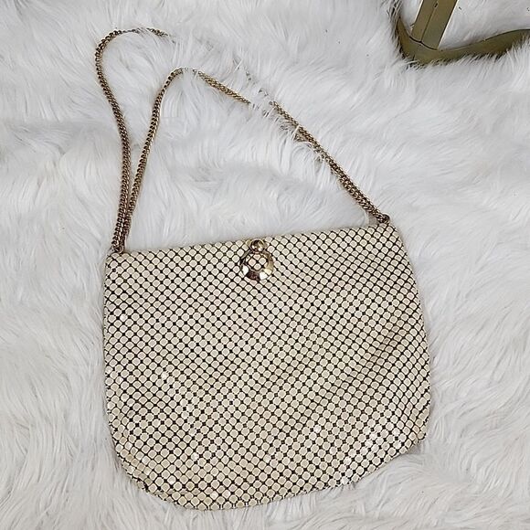 Vintage Whiting & Davis Ivory Mesh Bag with Gold Tone Double Chain Shoulder Bag - Picture 5 of 16